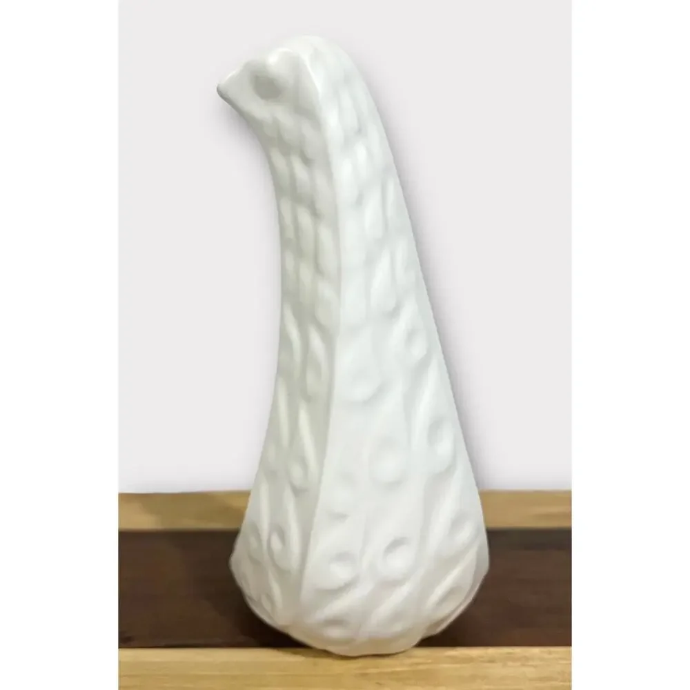 JONATHAN ADLER White Salt Glazed Pottery Medium Bird Figurine Sculpture
